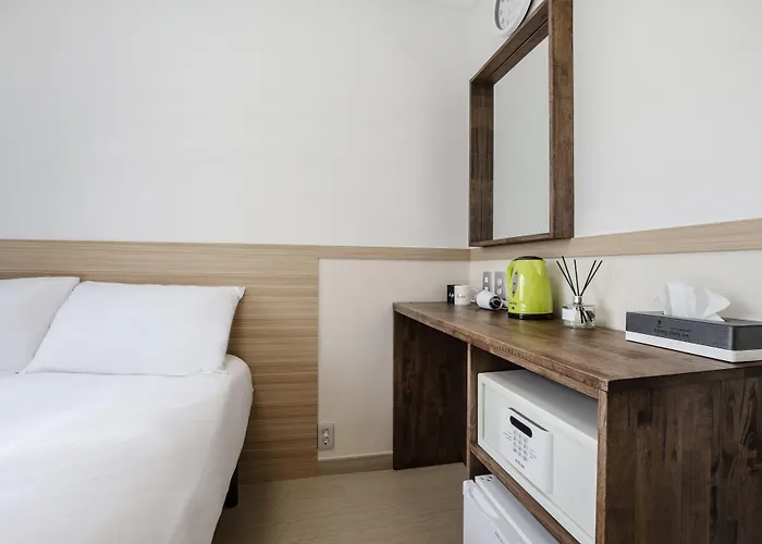 Five Jongno 3*